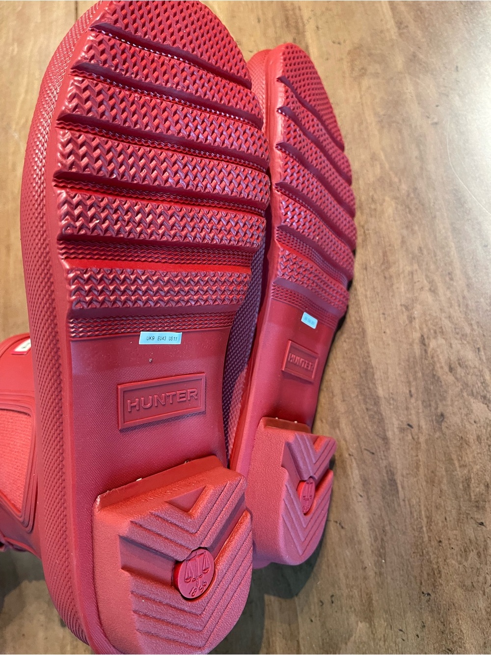 Hunter Military Red Chelsea Boot Box Label - Picture 5 of 8